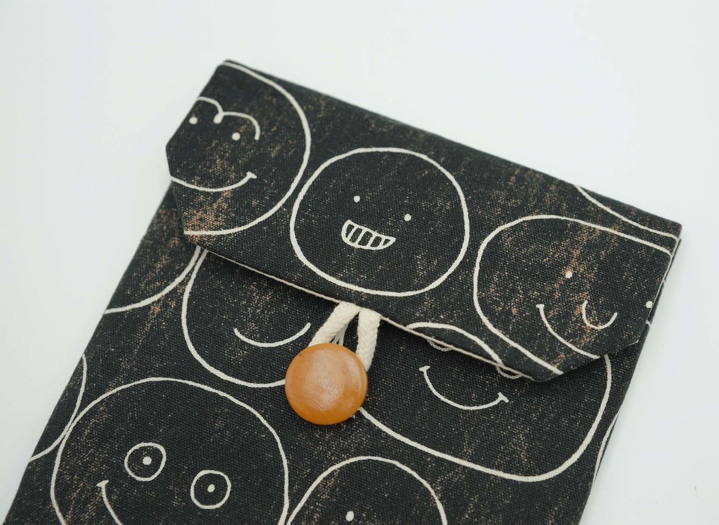 Smiling Face Kindle Sleeve (3 sizes)