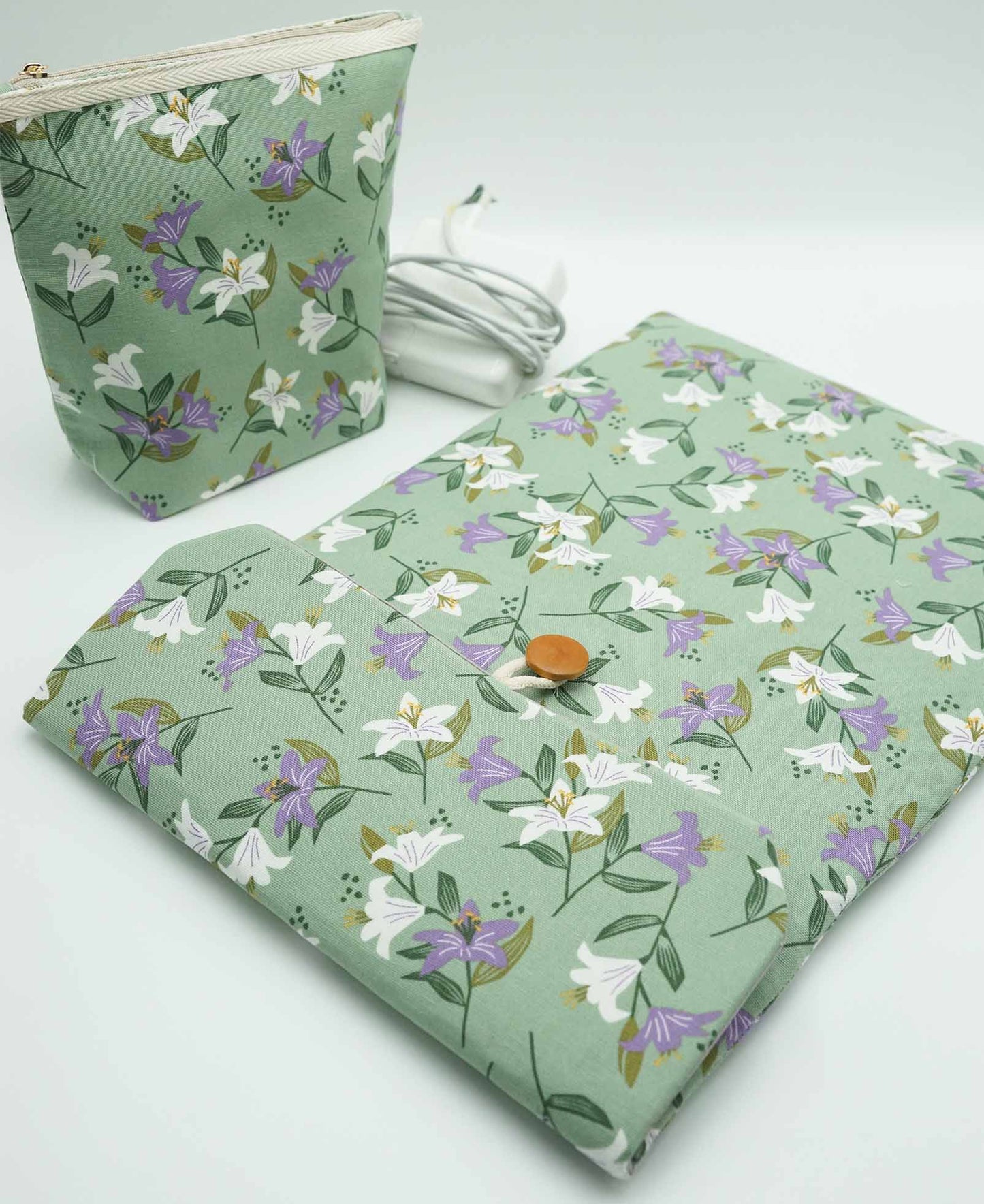 Madonna Lily Laptop MacBook Sleeve (4 sizes)