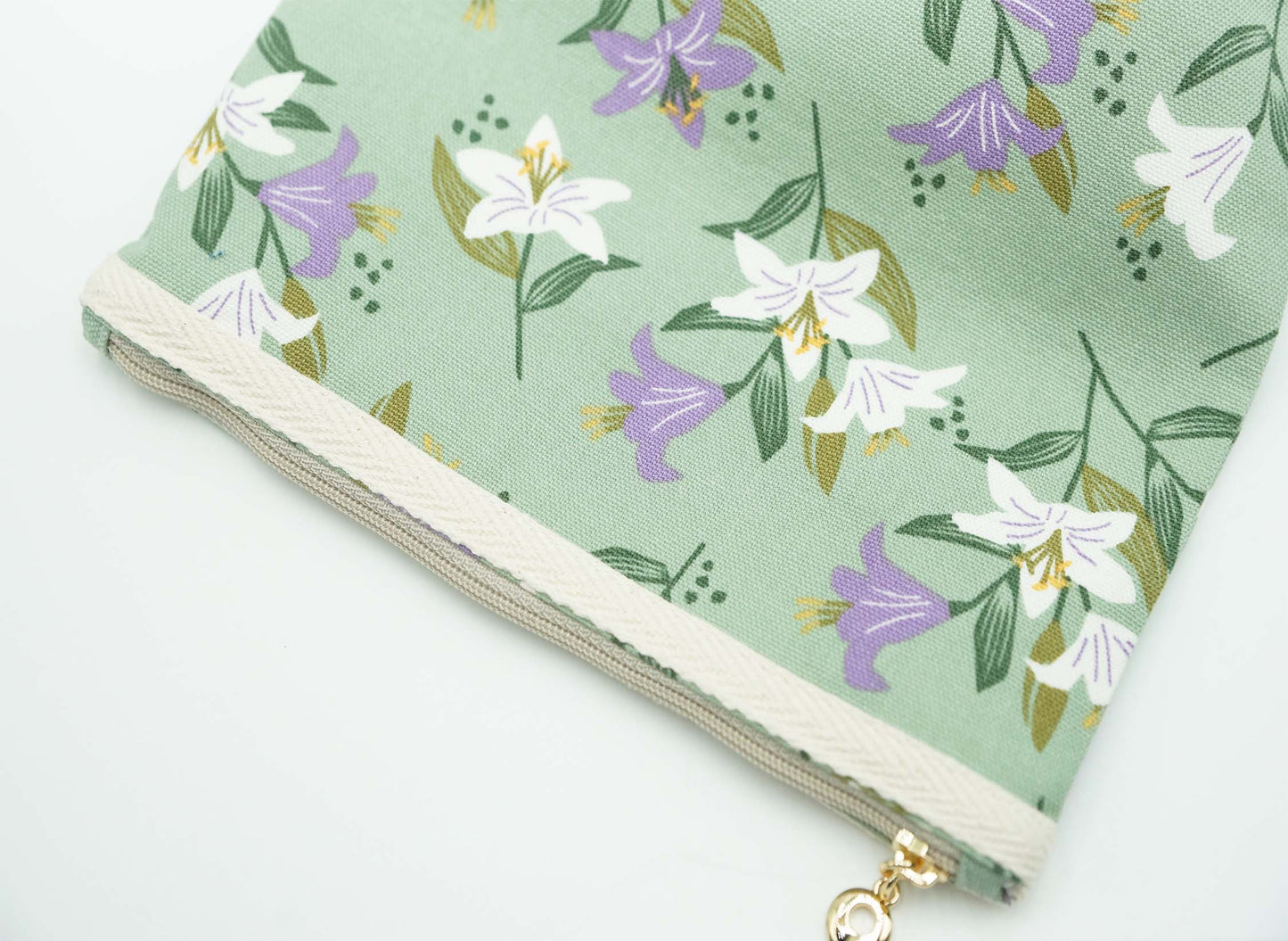 Madonna Lily Organizer Daily Pouch